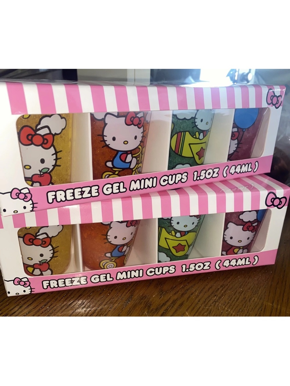 Hello Kitty Freeze Gel Mini Cups - Multicolor 2 set of 4 NEW